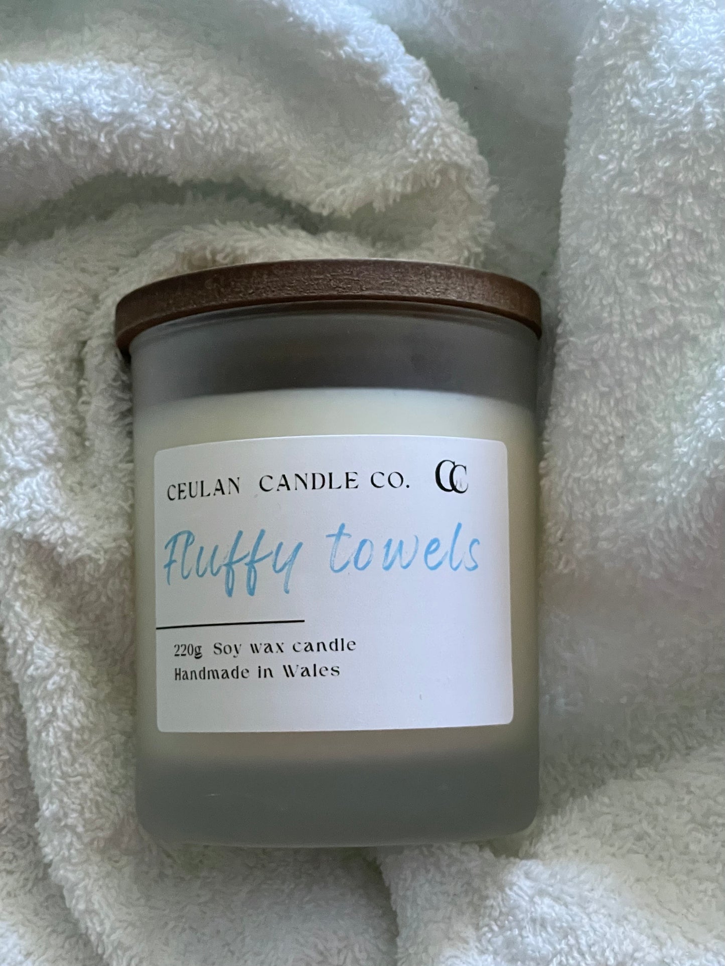 Fluffy towels soy wax candle